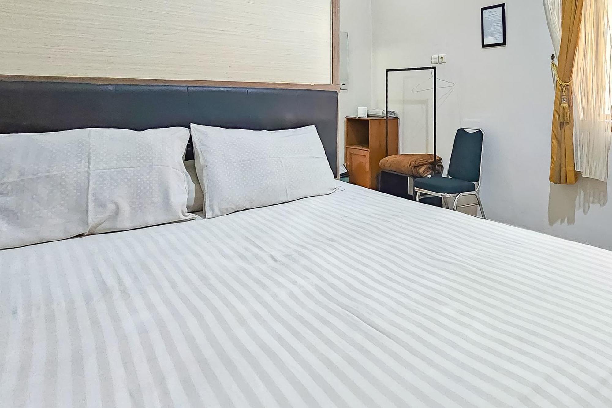 Wisma Brata Mitra Reddoorz Sukabumi Extérieur photo