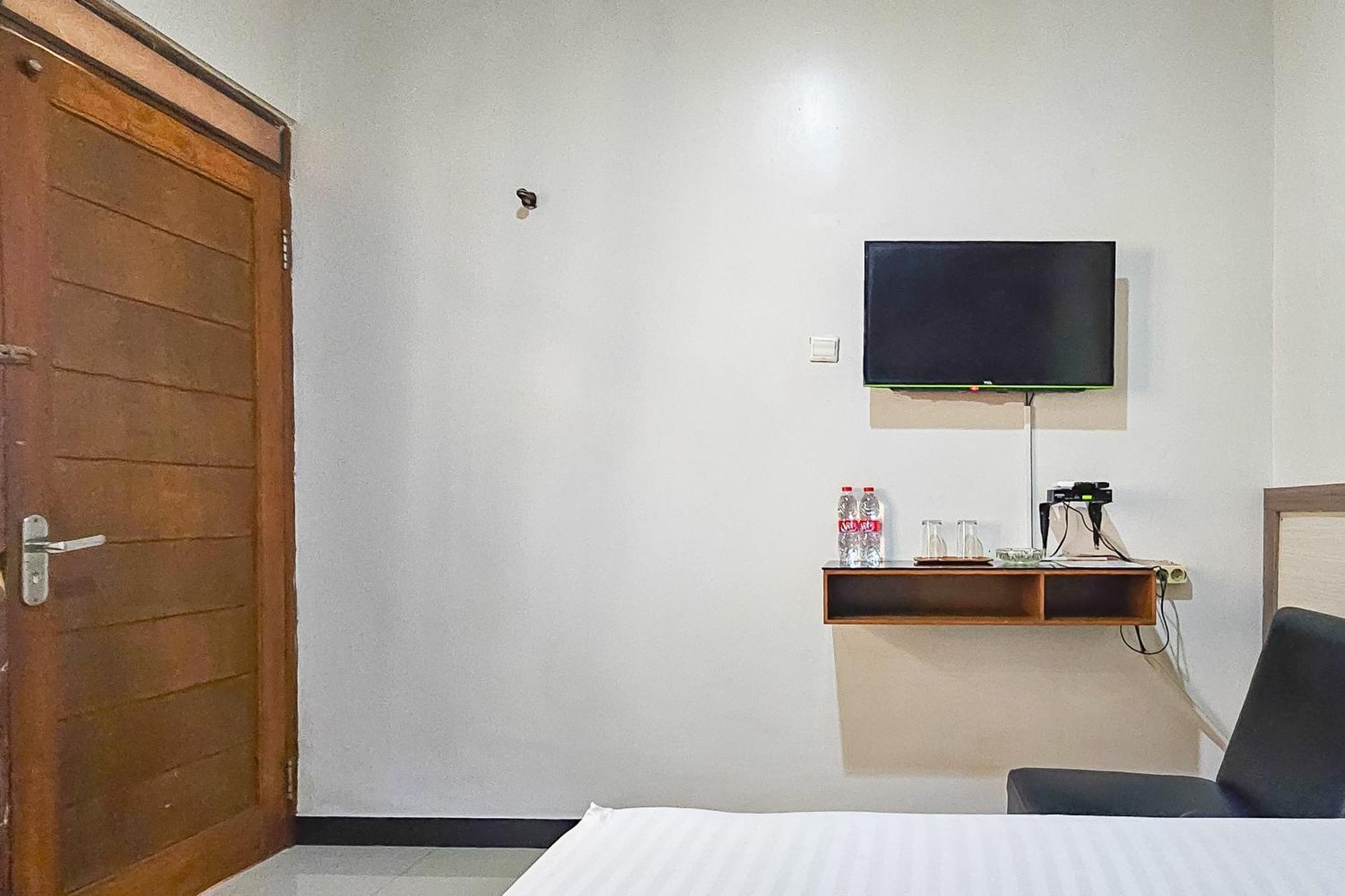 Wisma Brata Mitra Reddoorz Sukabumi Extérieur photo